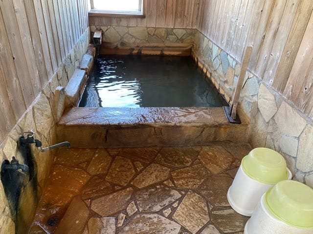 奥みょうばん山荘