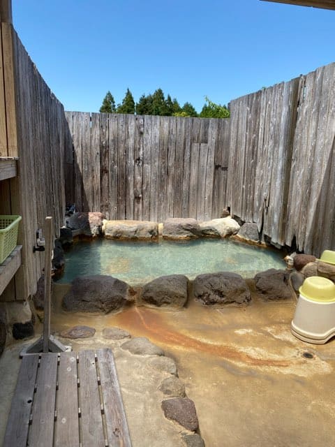 奥みょうばん山荘