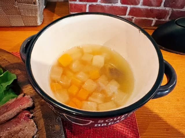 別府バル 肉は別腹